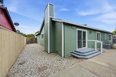 2405 Donna Maria Way Santa Rosa CA 95401