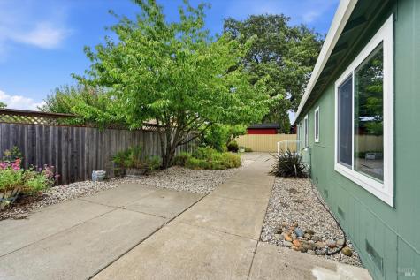 2405 Donna Maria Way Santa Rosa CA 95401