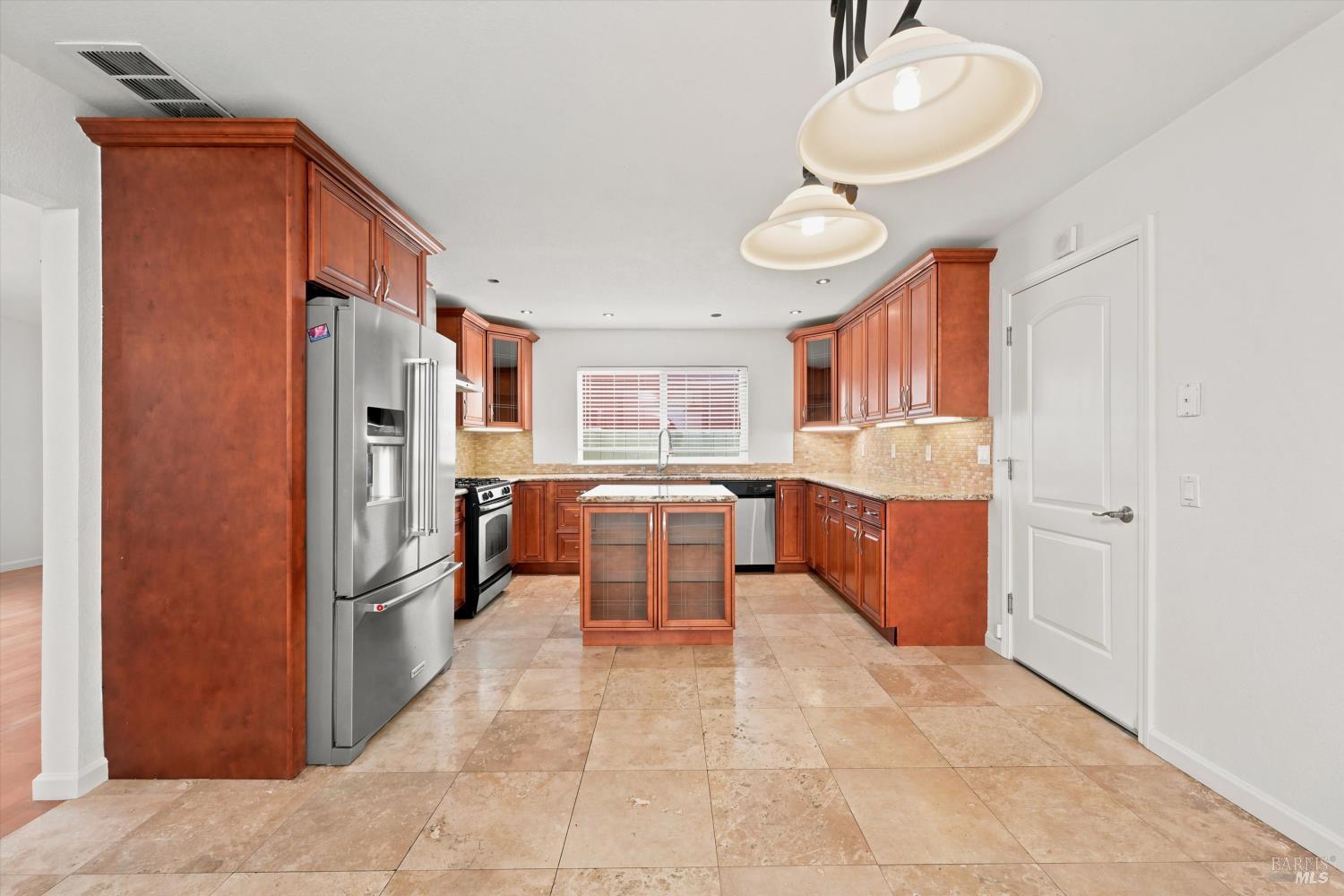 2405 Donna Maria Way Santa Rosa CA 95401