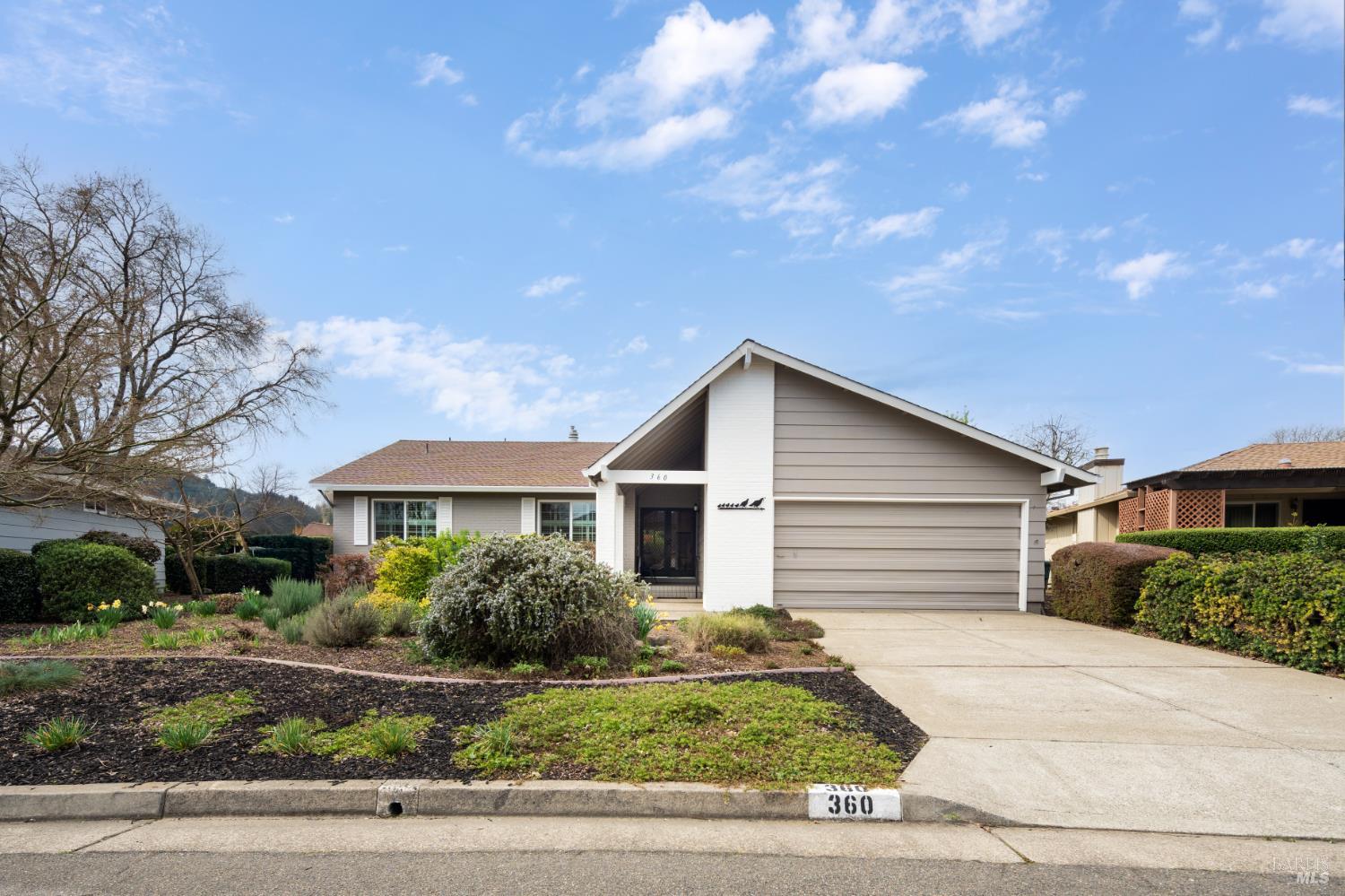 360 Twin Lakes Drive Santa Rosa CA 95409