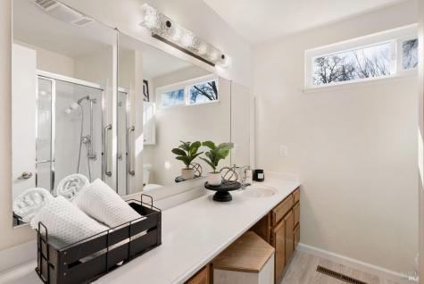 360 Twin Lakes Drive Santa Rosa CA 95409