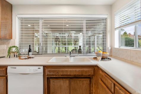 360 Twin Lakes Drive Santa Rosa CA 95409