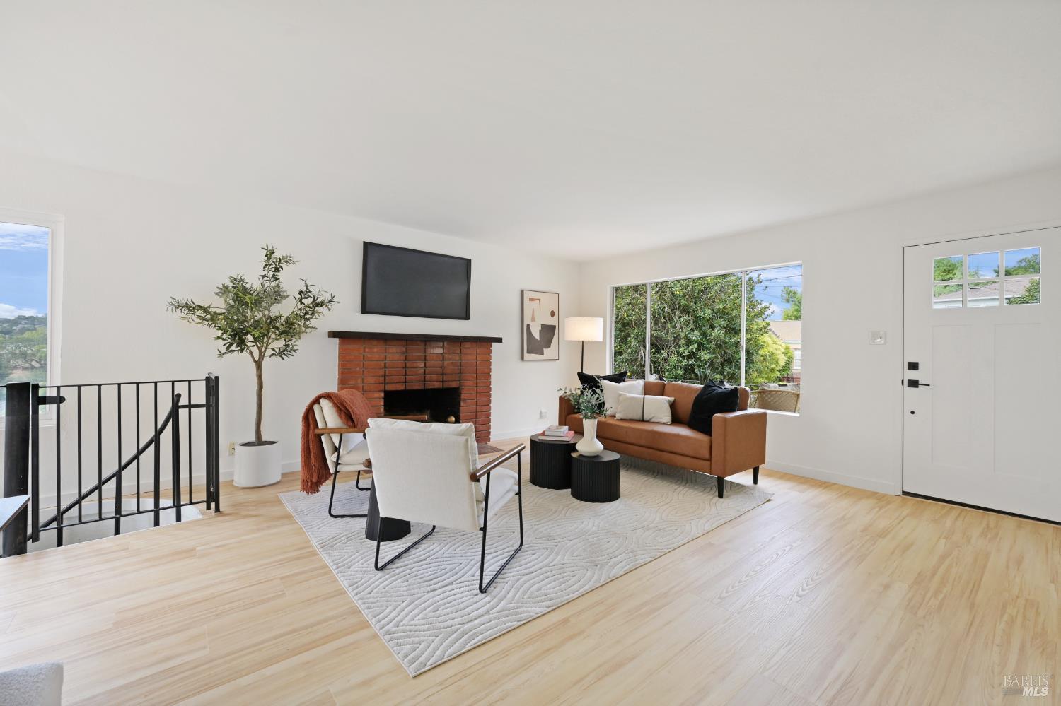 26 Wallace Court Petaluma CA 94952