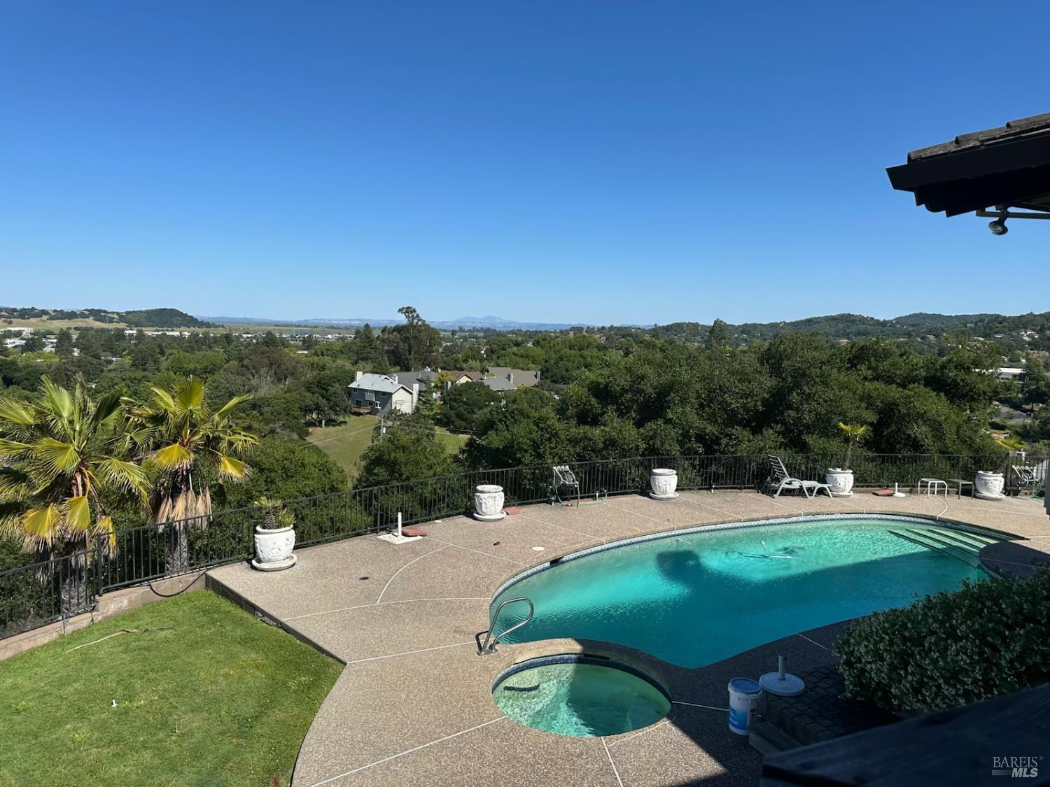 14 Tenaya Lane Novato CA 94947