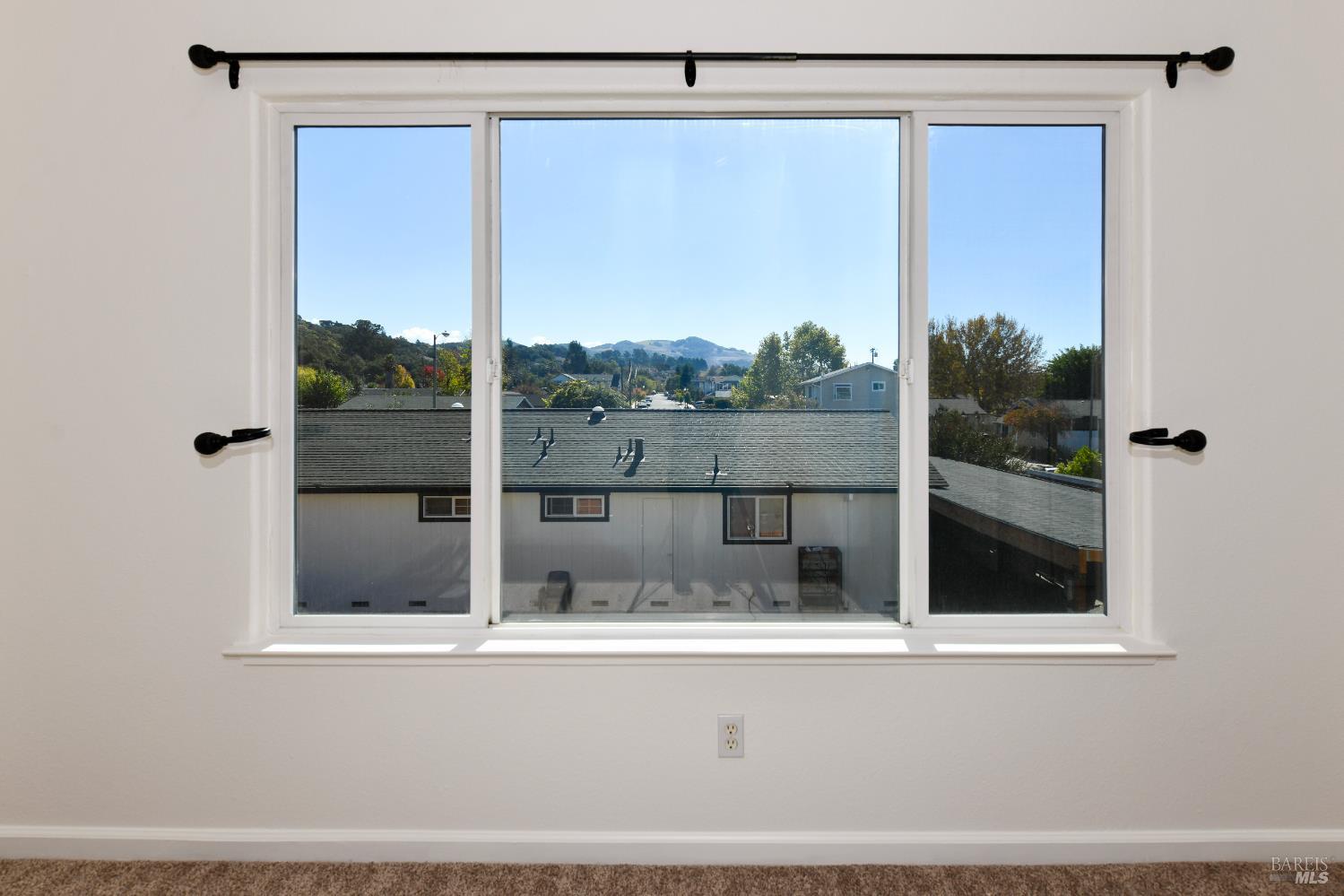 1744 Cork Tree Lane Santa Rosa CA 95404