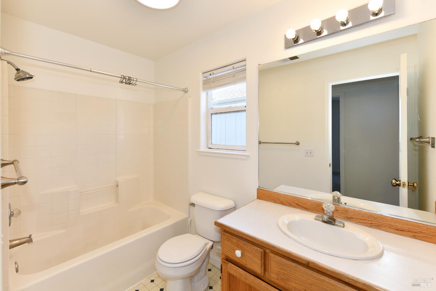 1744 Cork Tree Lane Santa Rosa CA 95404