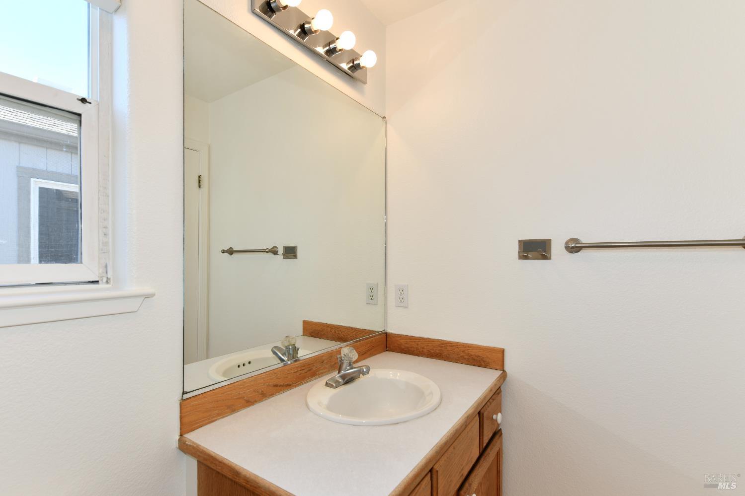 1744 Cork Tree Lane Santa Rosa CA 95404