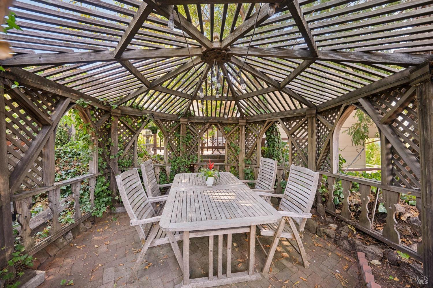 28 Marina Court Drive San Rafael CA 94901