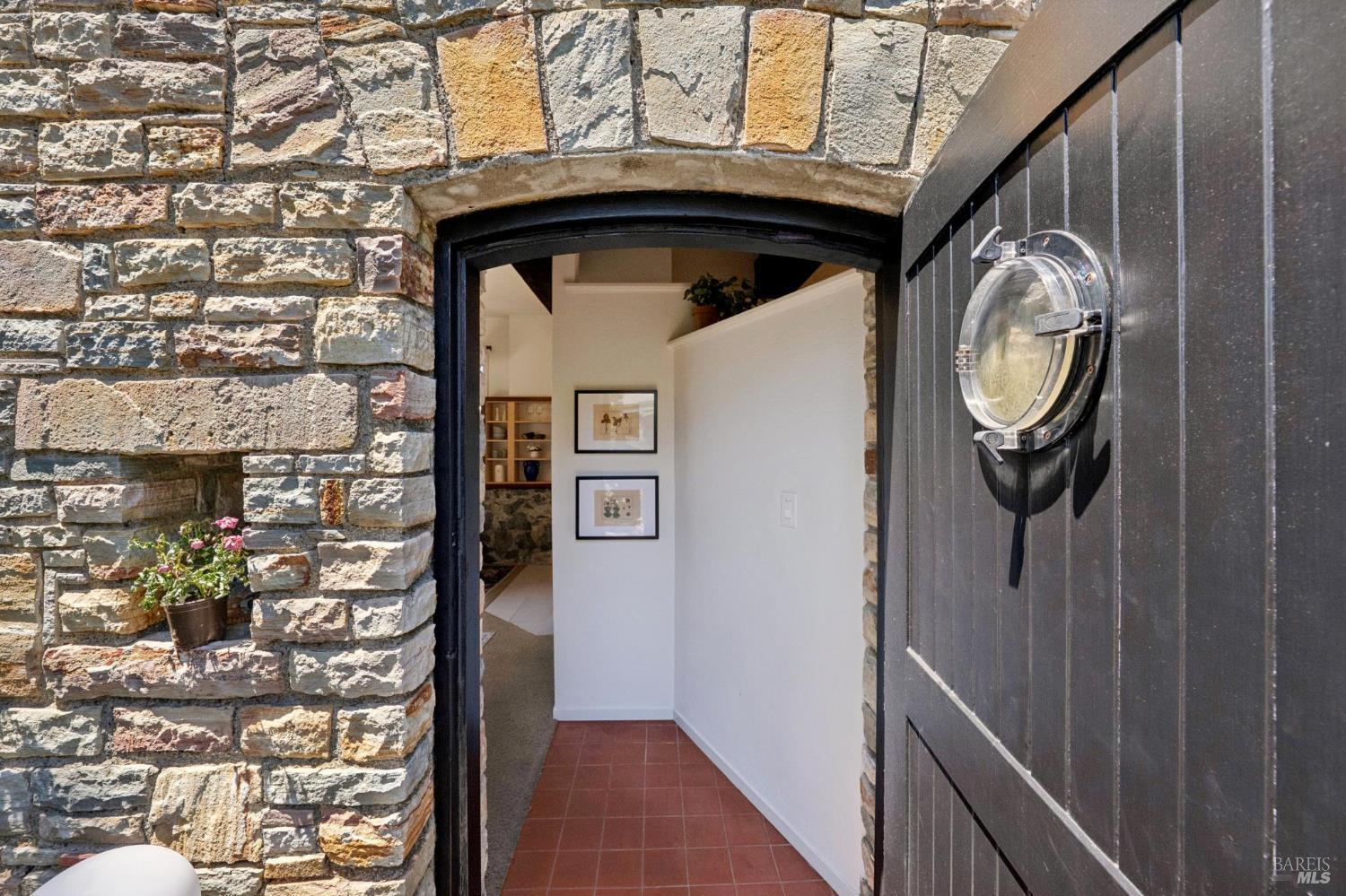 28 Marina Court Drive San Rafael CA 94901