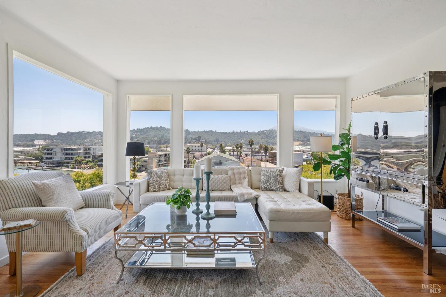 28 Marina Court Drive San Rafael CA 94901
