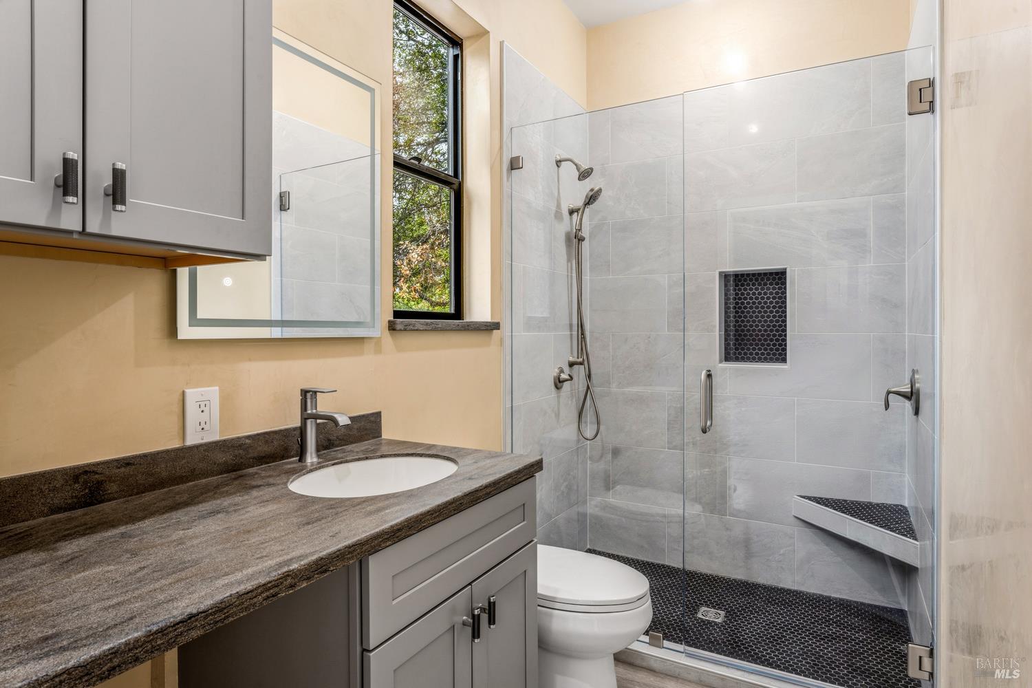 1091 Maple Avenue Ukiah CA 95482