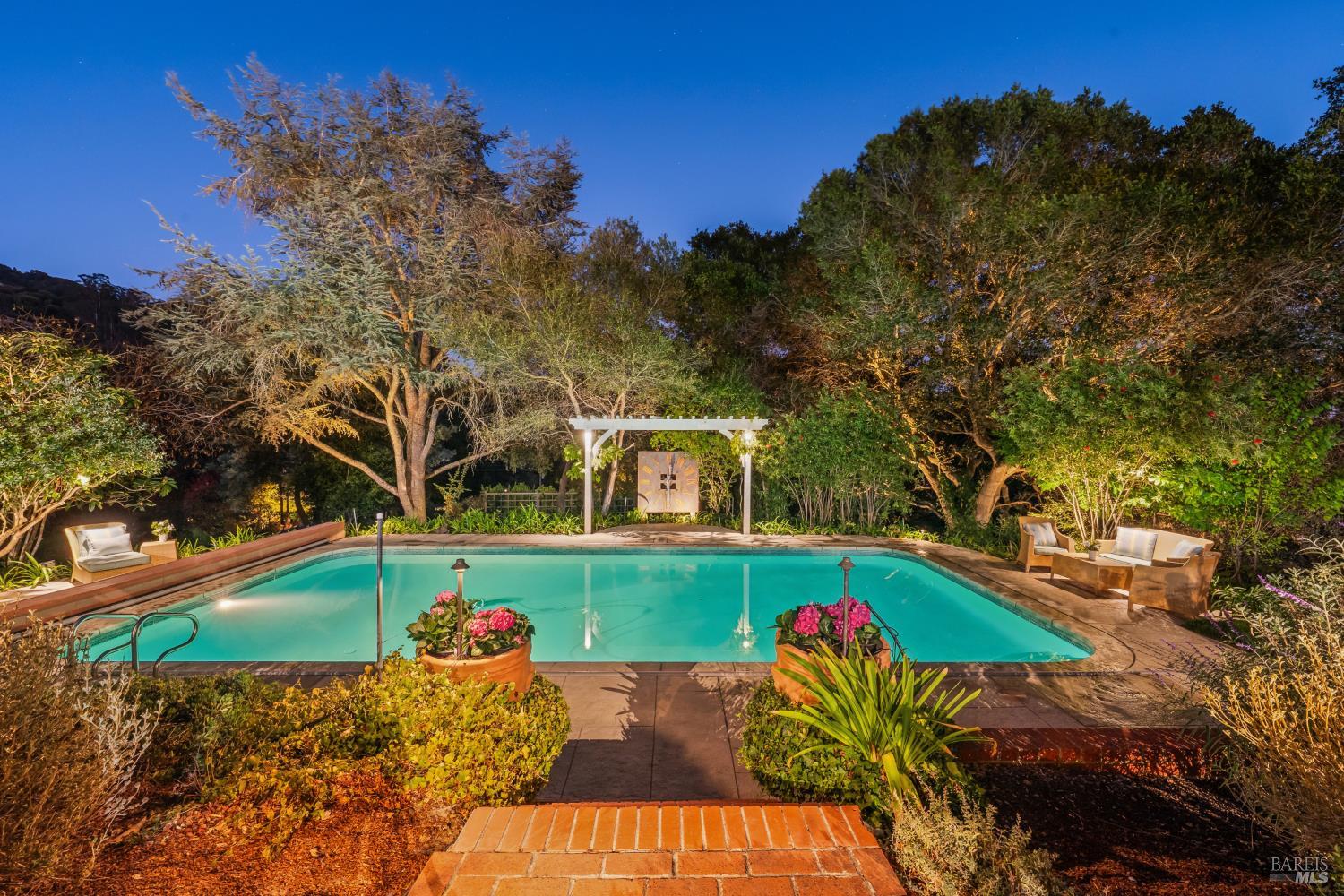 129 Mountain View Avenue San Rafael CA 94901
