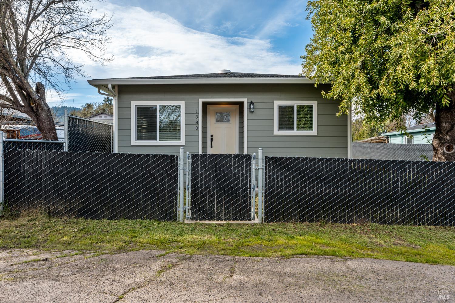21552 Eva Clair Street Willits CA 95490