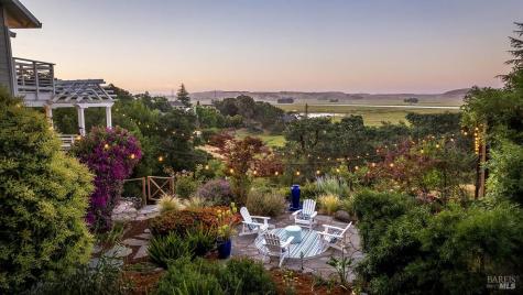 16 Guisela Court Novato CA 94945