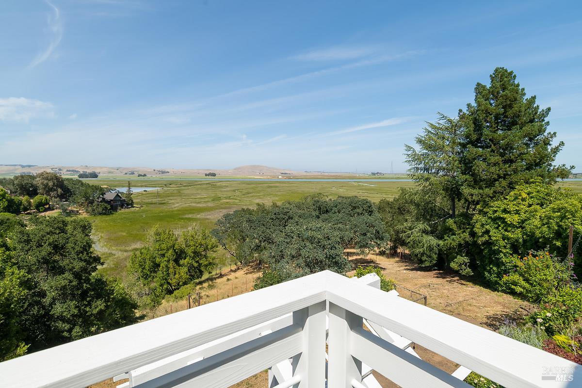 16 Guisela Court Novato CA 94945