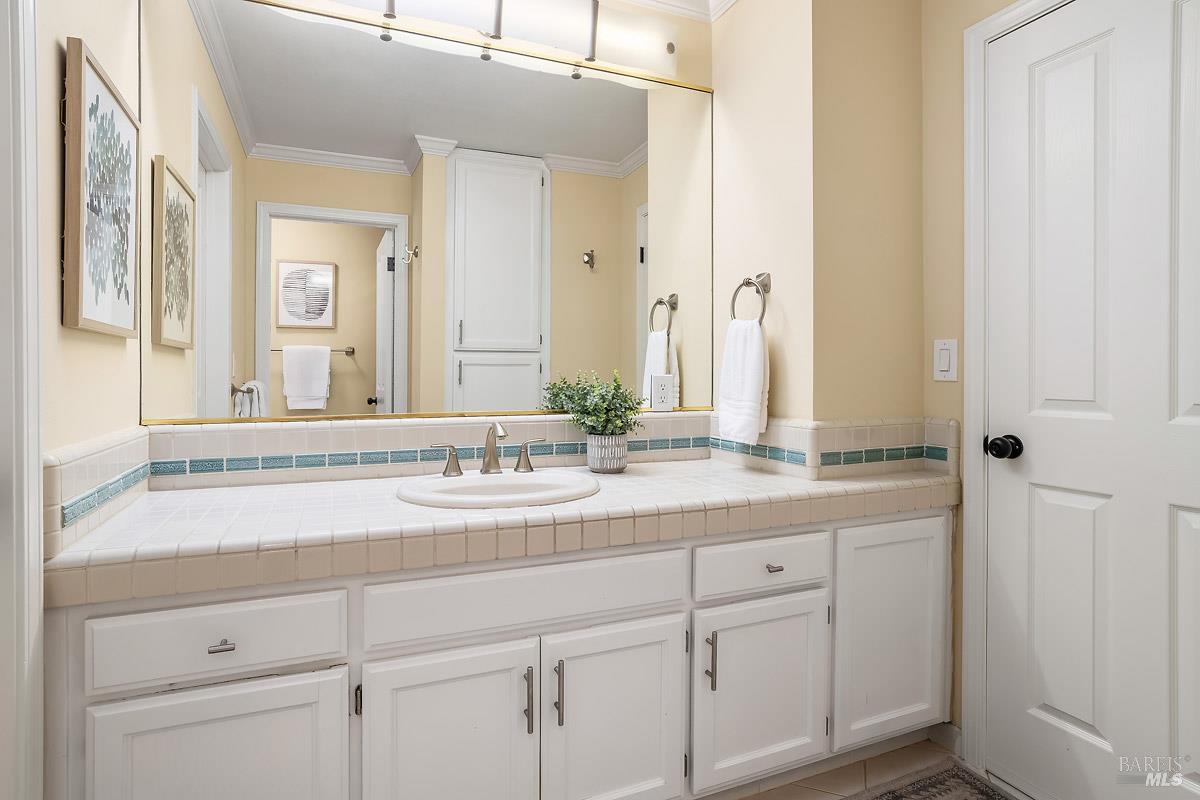 16 Guisela Court Novato CA 94945