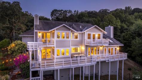 16 Guisela Court Novato CA 94945