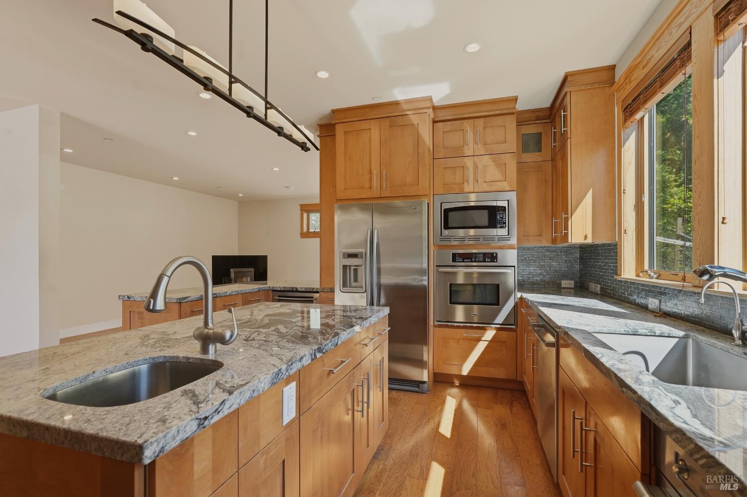 13785 Green Valley Road Forestville CA 95436