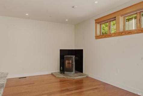 13785 Green Valley Road Forestville CA 95436
