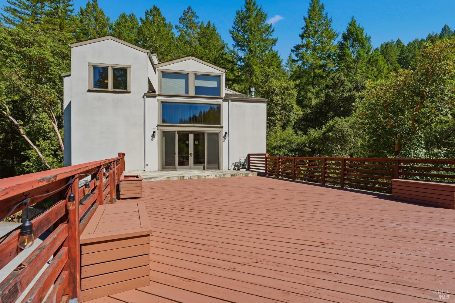 13785 Green Valley Road Forestville CA 95436