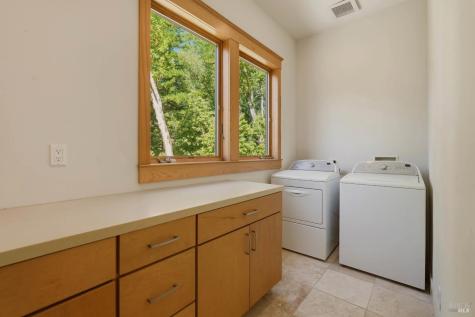 13785 Green Valley Road Forestville CA 95436
