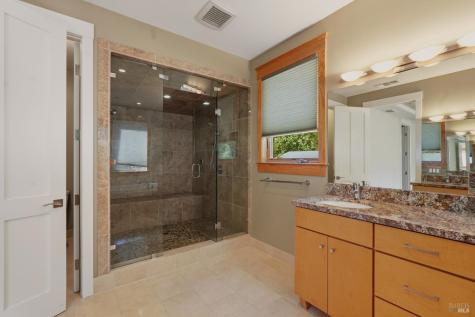 13785 Green Valley Road Forestville CA 95436