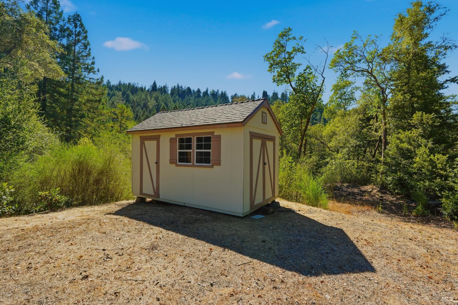 13785 Green Valley Road Forestville CA 95436