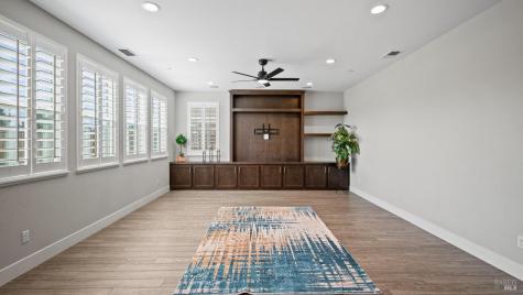 1453 Oak Circle Rohnert Park CA 94928