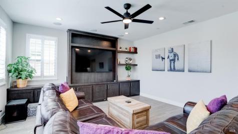 1453 Oak Circle Rohnert Park CA 94928