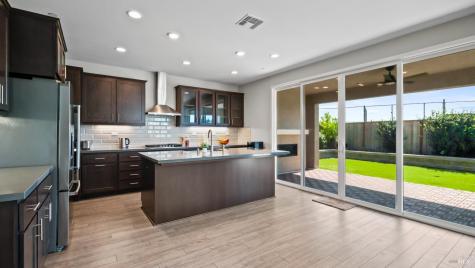 1453 Oak Circle Rohnert Park CA 94928