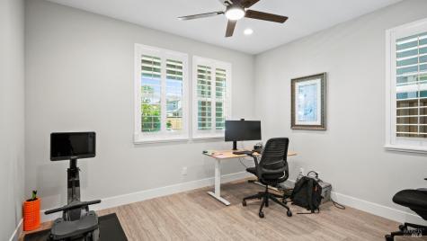 1453 Oak Circle Rohnert Park CA 94928