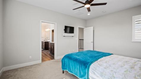 1453 Oak Circle Rohnert Park CA 94928