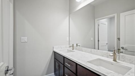 1453 Oak Circle Rohnert Park CA 94928