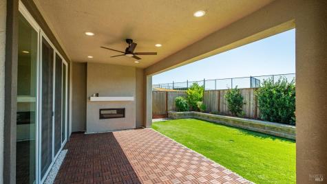 1453 Oak Circle Rohnert Park CA 94928