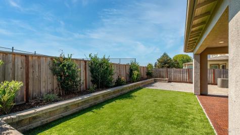 1453 Oak Circle Rohnert Park CA 94928