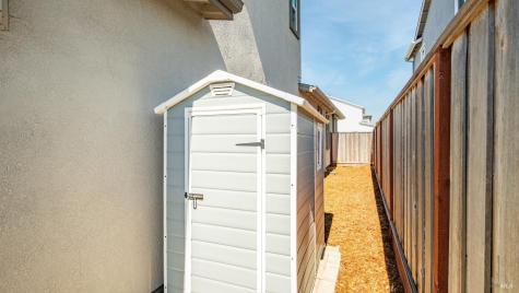 1453 Oak Circle Rohnert Park CA 94928