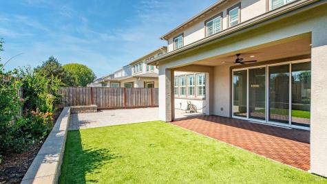 1453 Oak Circle Rohnert Park CA 94928