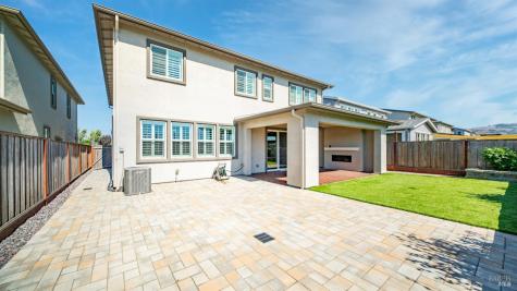 1453 Oak Circle Rohnert Park CA 94928