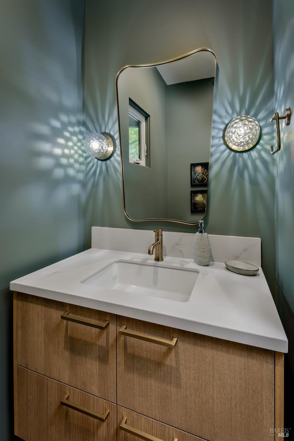 1095 Robertson Road Glen Ellen CA 95442