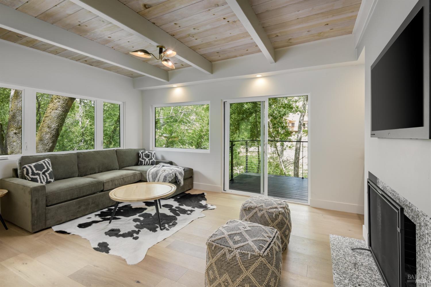 1095 Robertson Road Glen Ellen CA 95442
