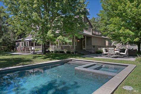 5519 Dry Creek Road Healdsburg CA 95448