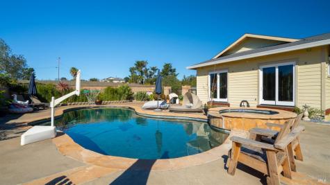 487 Ormsby Lane Petaluma CA 94954