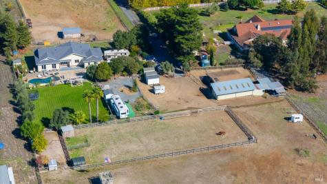 487 Ormsby Lane Petaluma CA 94954