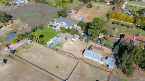 487 Ormsby Lane Petaluma CA 94954