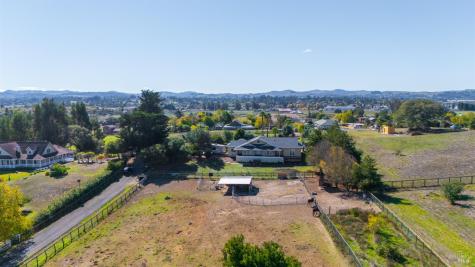 487 Ormsby Lane Petaluma CA 94954