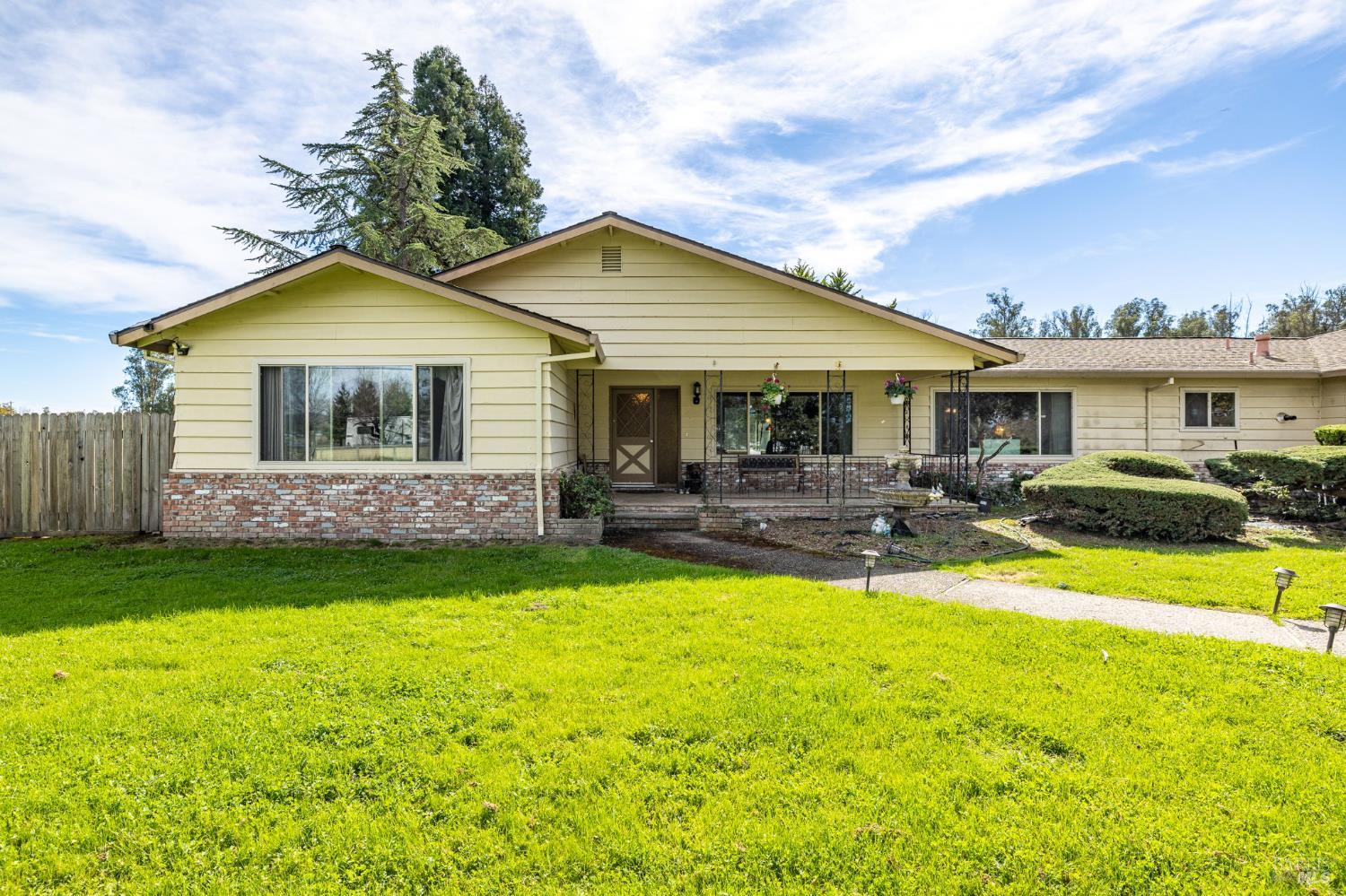 410 E Railroad Avenue Cotati CA 94931