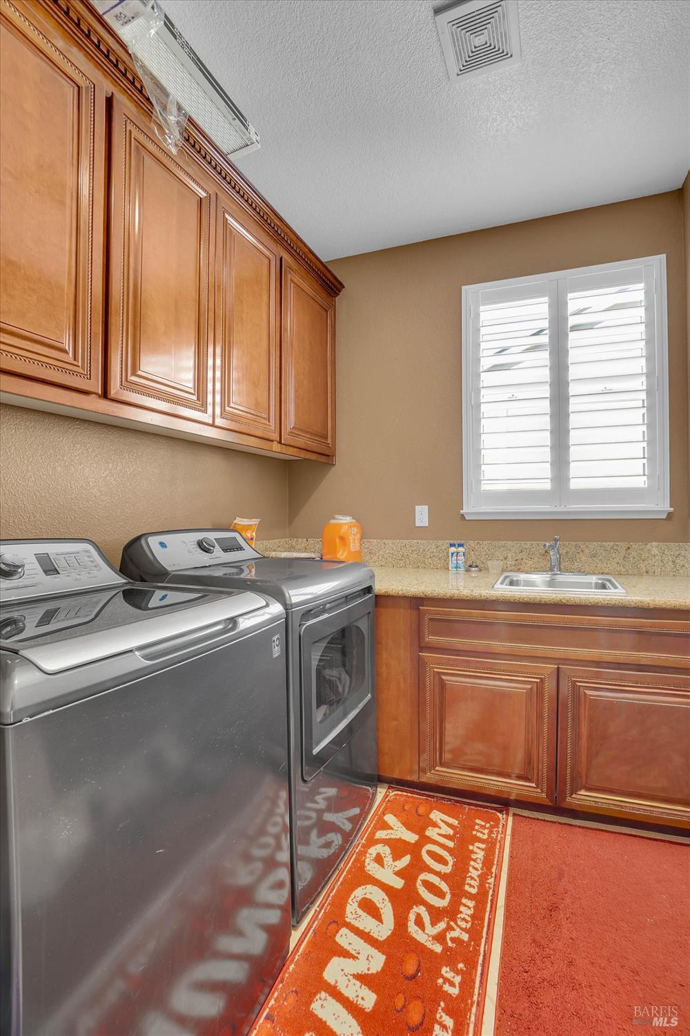 1000 Amber Ridge Lane Vacaville CA 95687