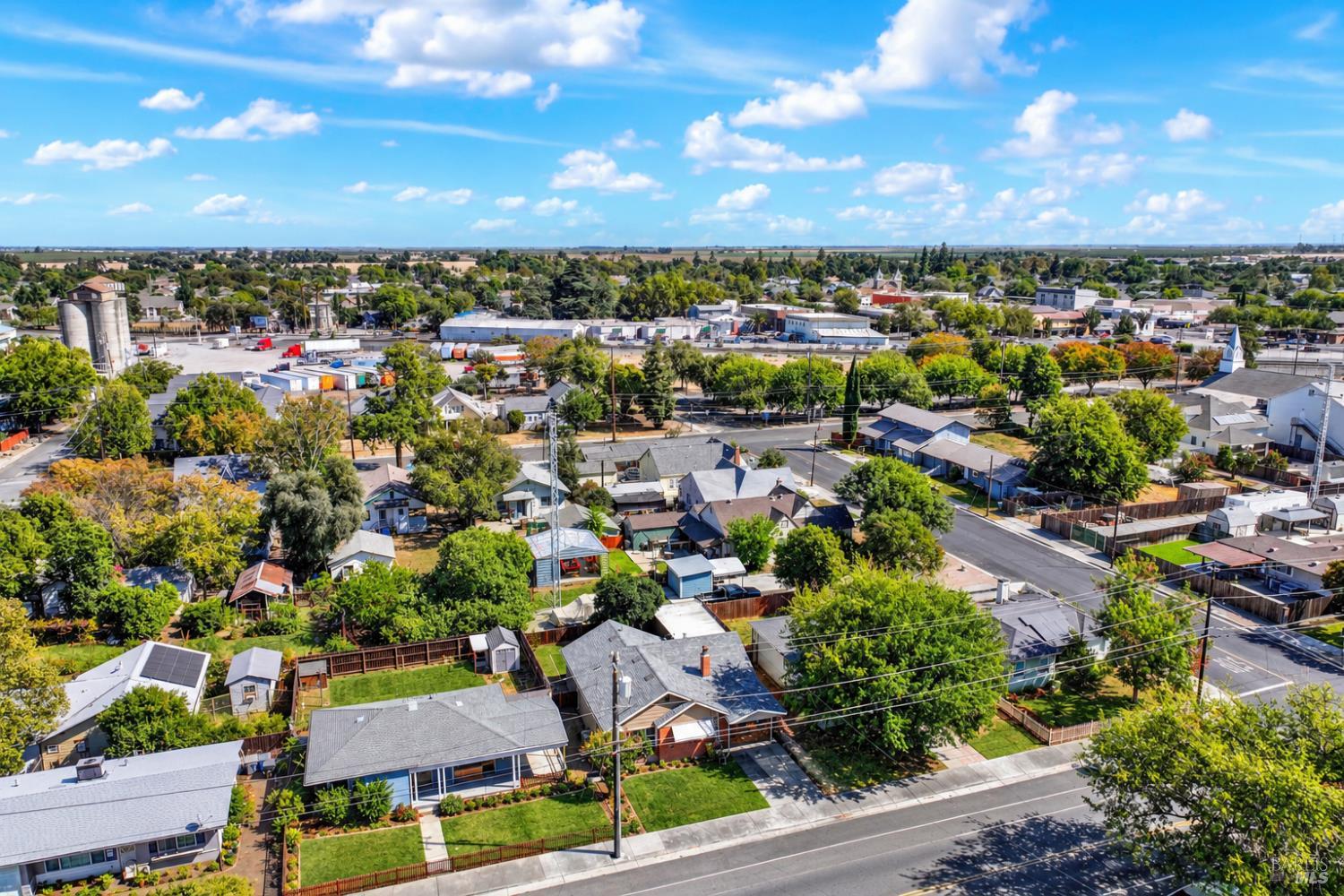 330 N Adams Street Dixon CA 95620