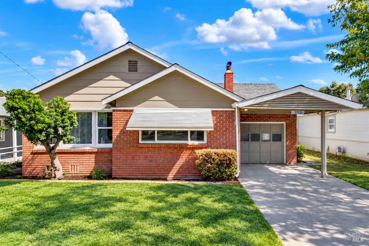 330 N Adams Street Dixon CA 95620