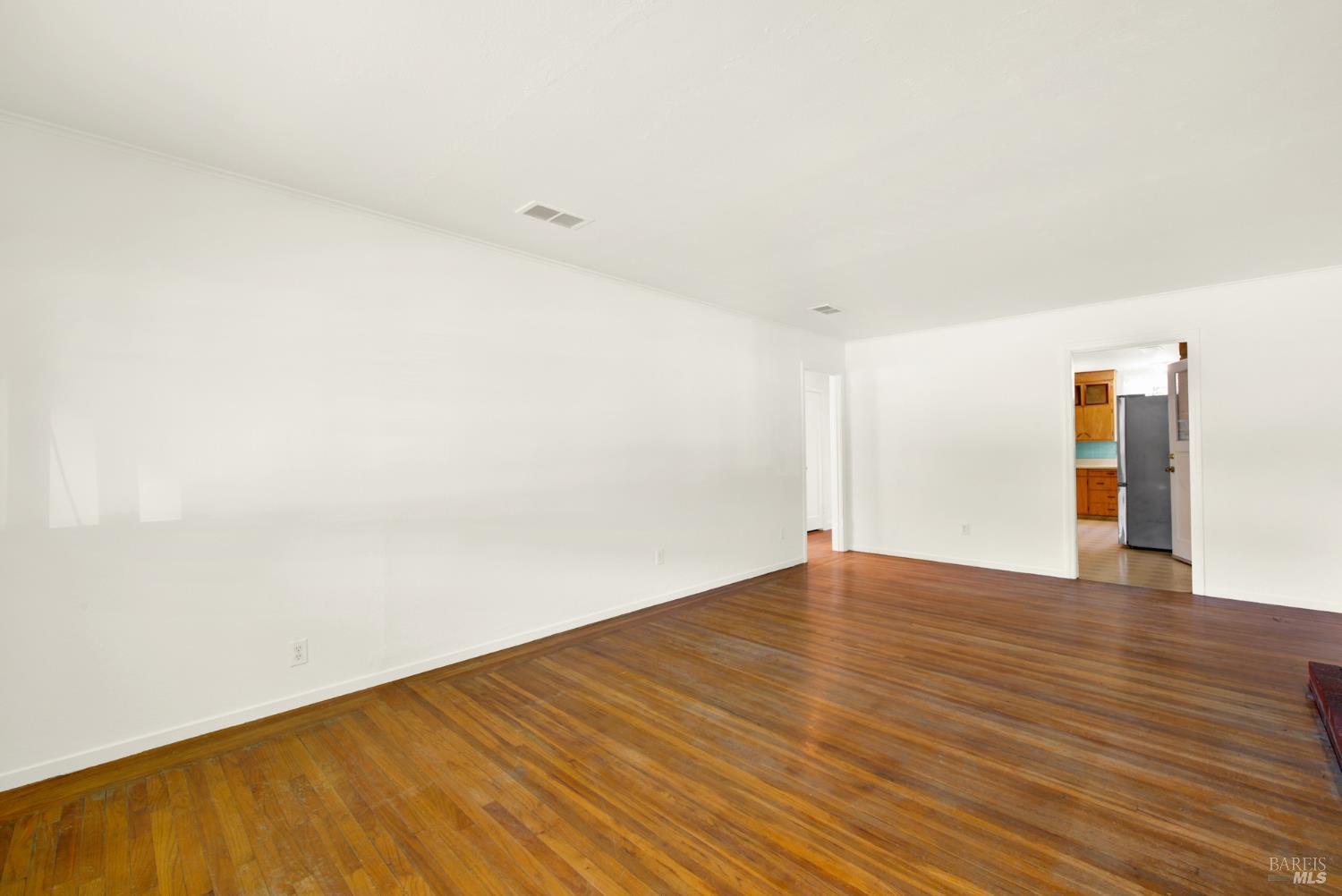 330 N Adams Street Dixon CA 95620
